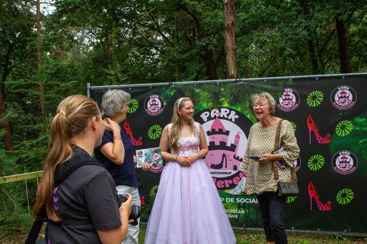 Cast | Acts in Park Cinderella